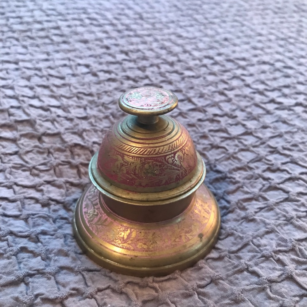 Vintage small claw bell with holder - Picture 3 of 9